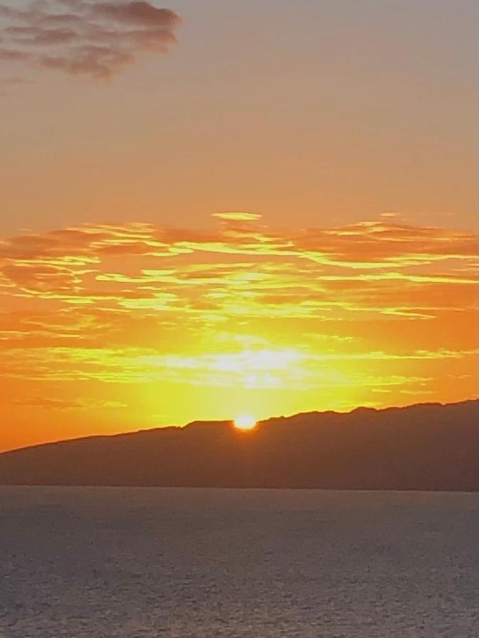 Look And Listen To The Ocean Like Never Before Пуерто-де-Сантьяго Екстер'єр фото